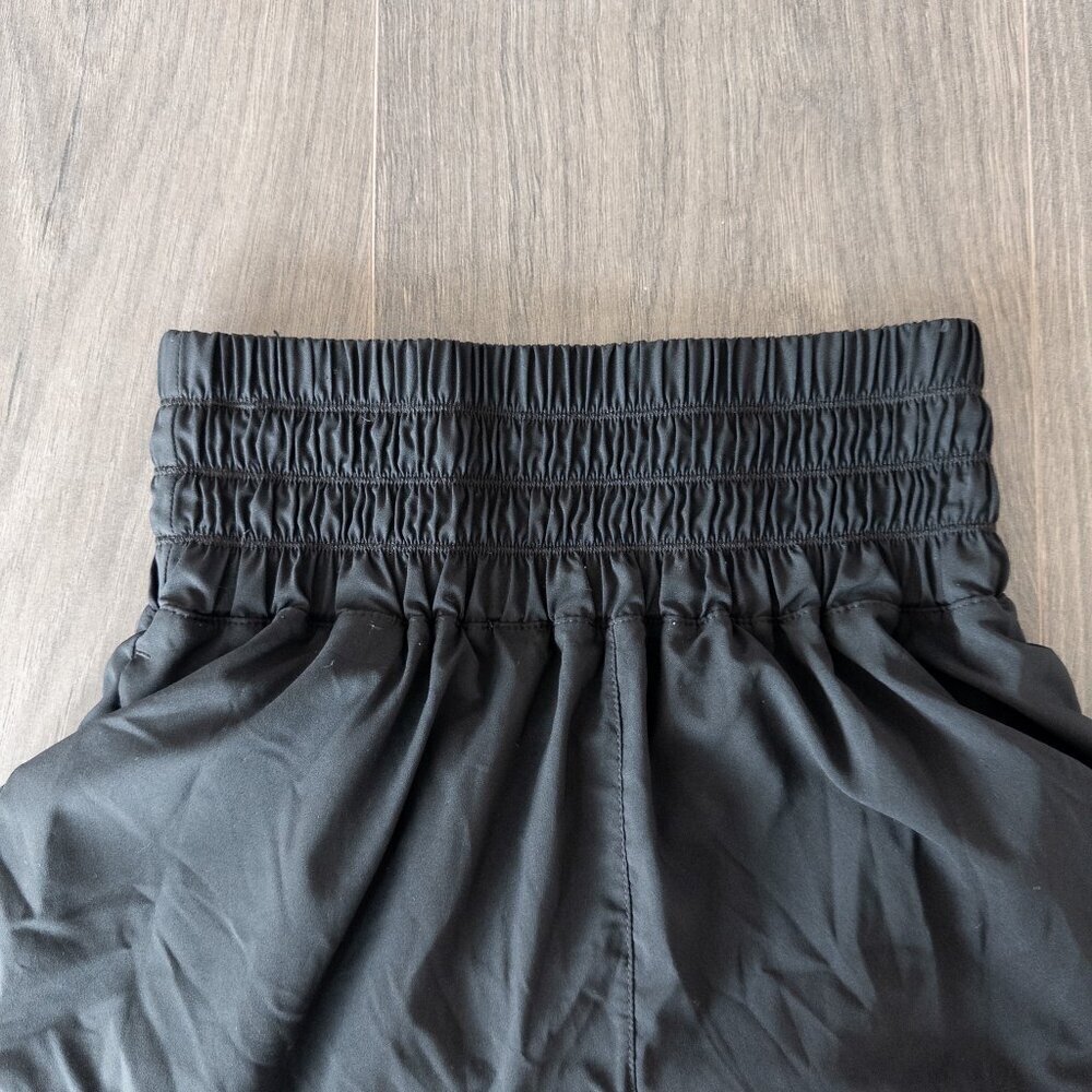 Nike Dri Fit High Rise Shorts with Liner in Black Size Small - Picture 2 of 5
